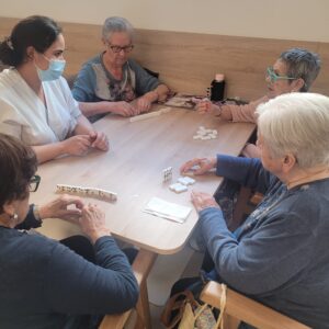 ocio en la residencia de ancianos