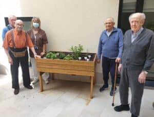 residencia de ancianos y naturaleza