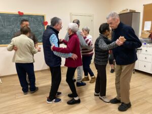 baile en residencia de ancianos